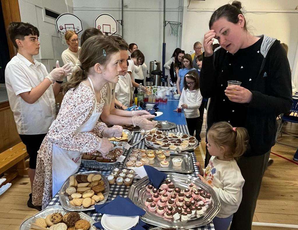 Linlithgow Primary School Blether cafe with attendee
